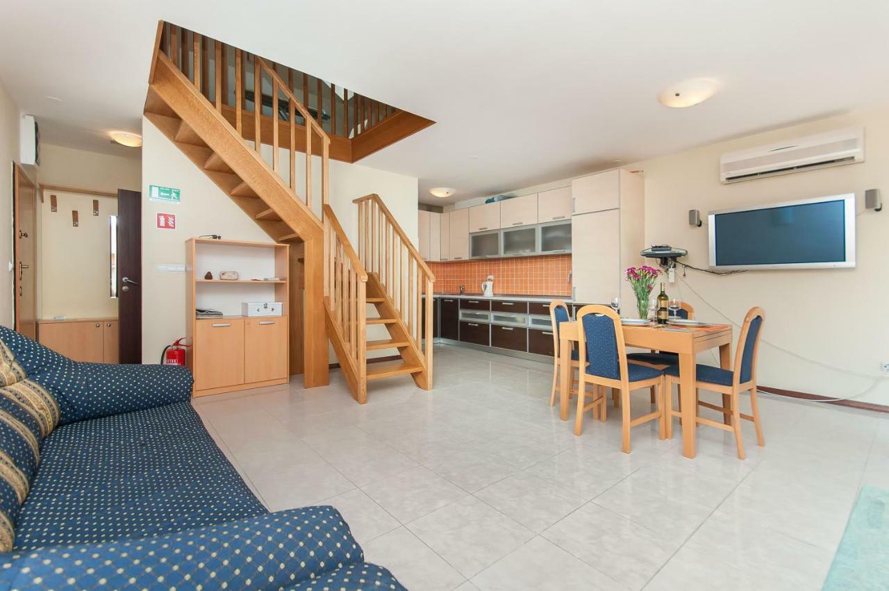 Modern New Flat Next To River Cetina Omiš Εξωτερικό φωτογραφία